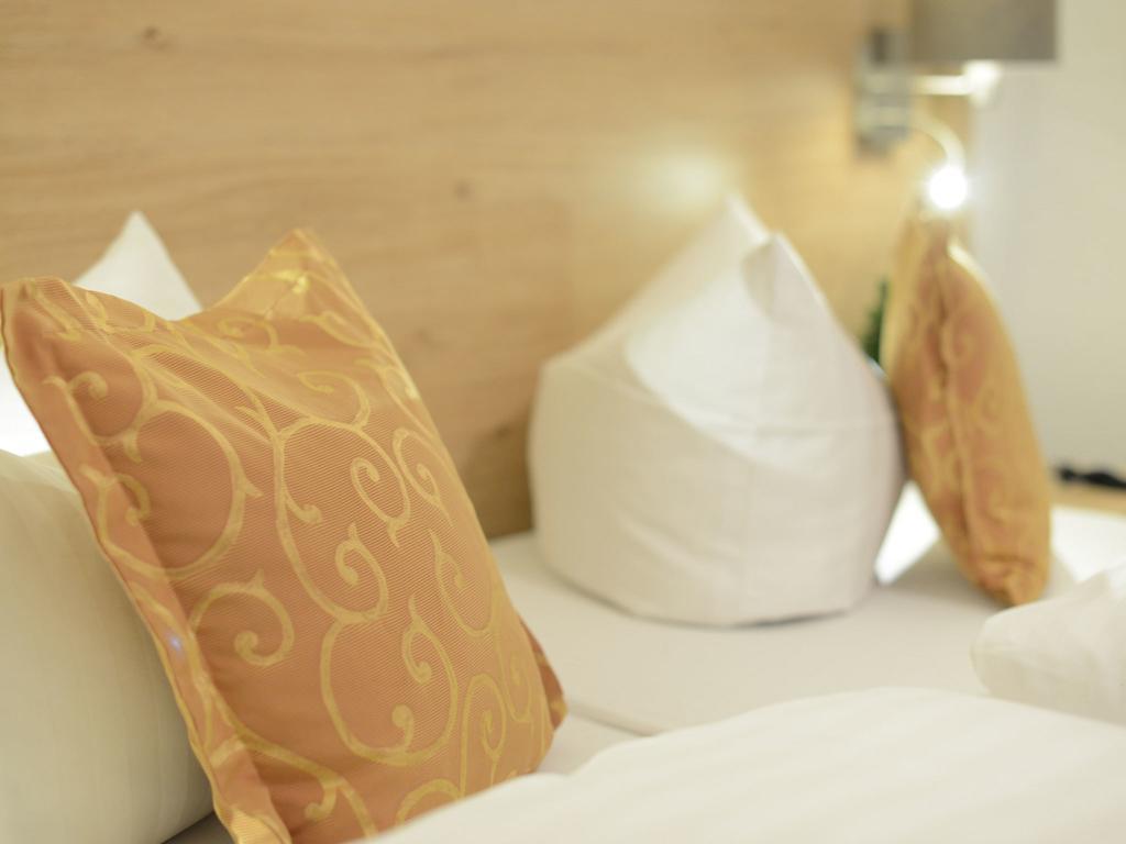 Land-Gut Hotel Zum Loewen Garni Marktheidenfeld Room photo