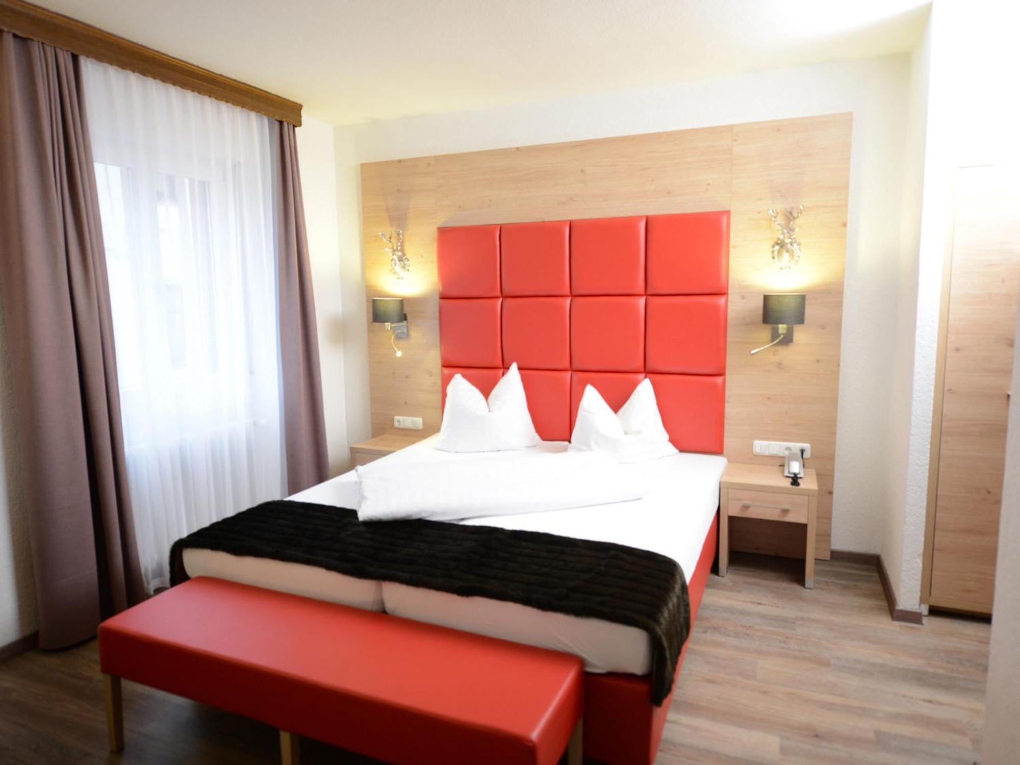Land-Gut Hotel Zum Loewen Garni Marktheidenfeld Room photo